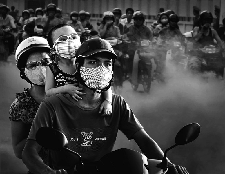675 - on the dusty road - PHAM DUNG - vietnam.jpg